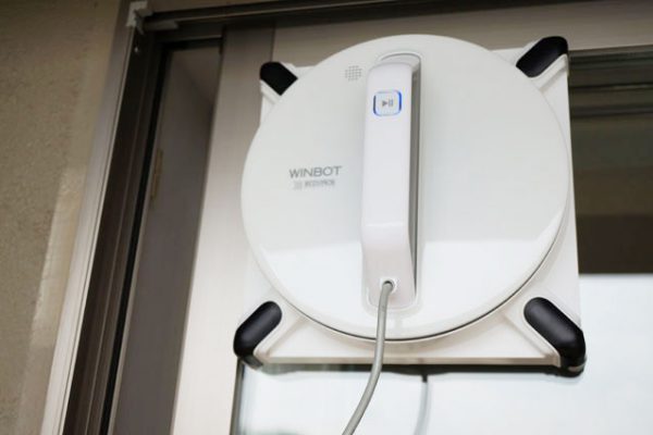 窓用ロボット掃除機 ガラスクリーニングロボット WINBOT 950